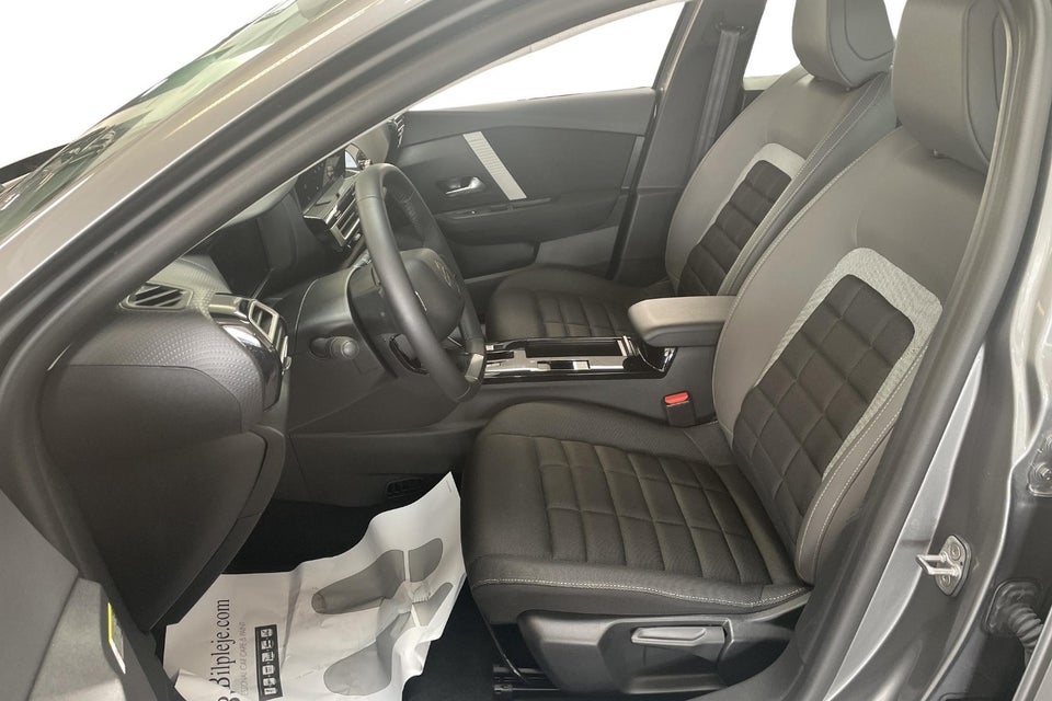 Citroën ë-C4 X 54 Plus 4d