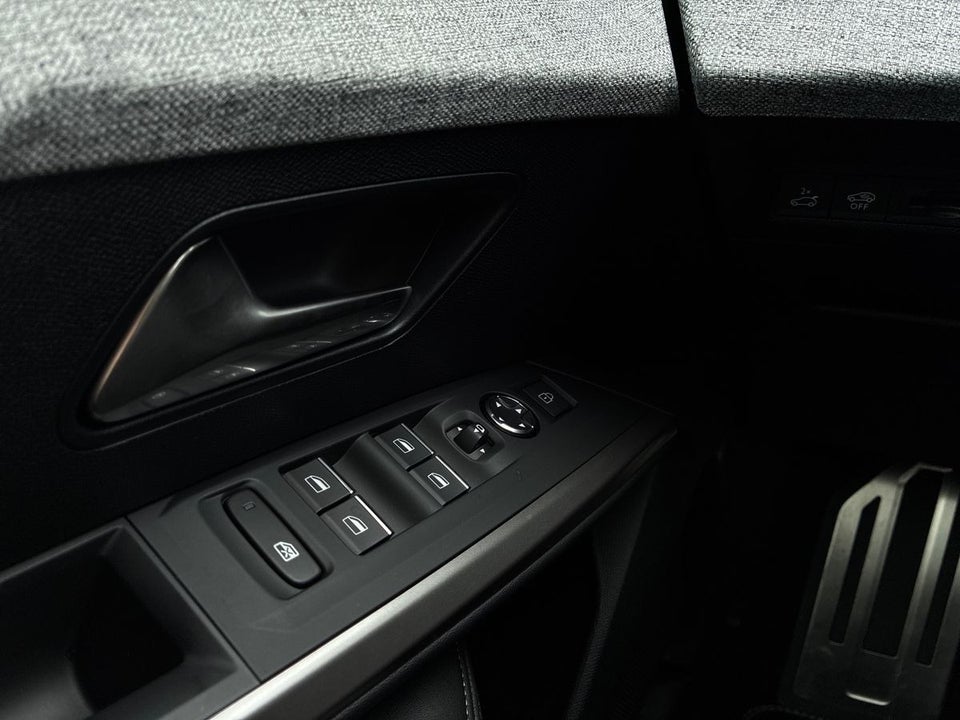 Peugeot e-5008 77 GT 7prs 5d