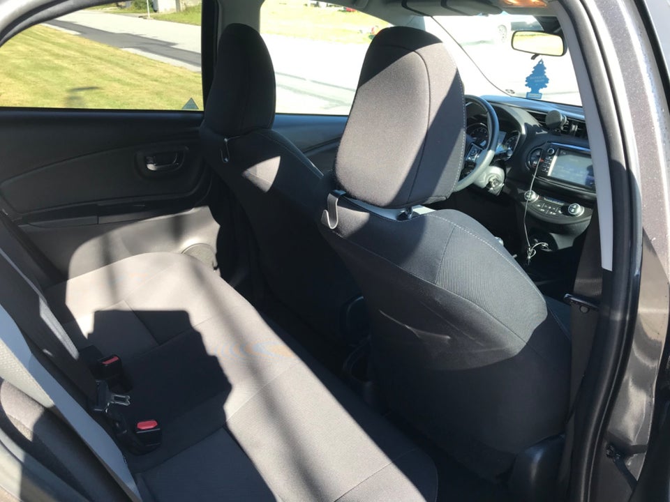 Toyota Yaris 1,0 VVT-i T3 5d