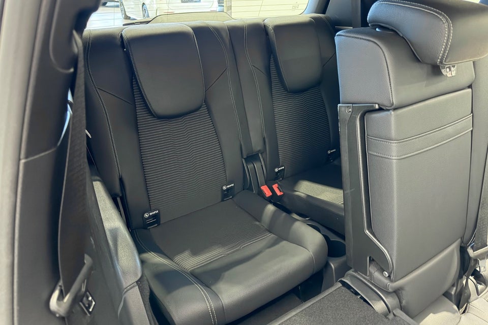 Mercedes EQB300 4Matic 7prs 5d