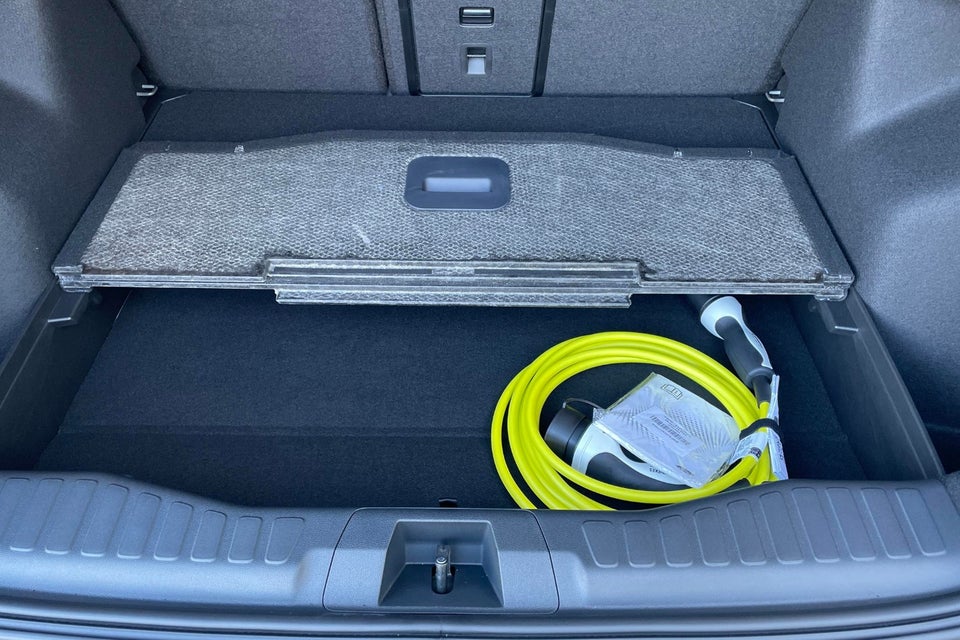 Ford Explorer 77 Premium Extended Range 5d