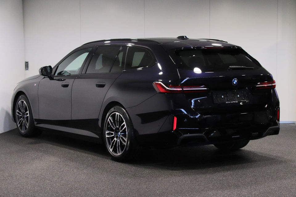 BMW i5 eDrive40 Touring M-Sport 5d