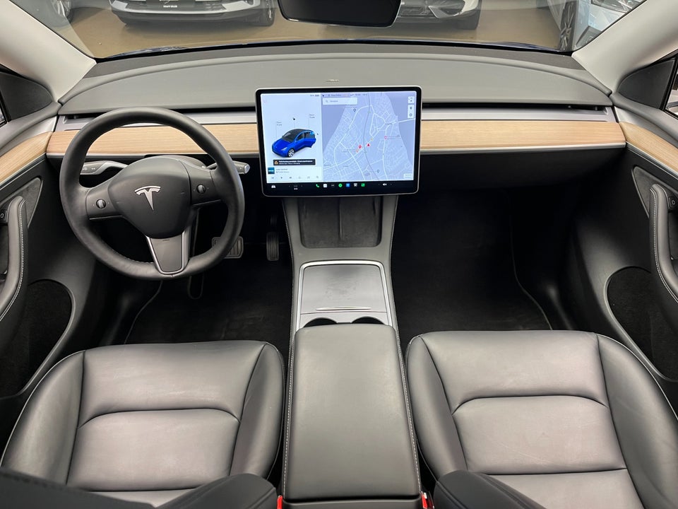 Tesla Model Y Long Range AWD 5d