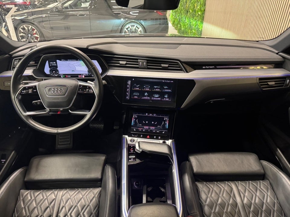 Audi e-tron 55 S-line Sportback quattro 5d