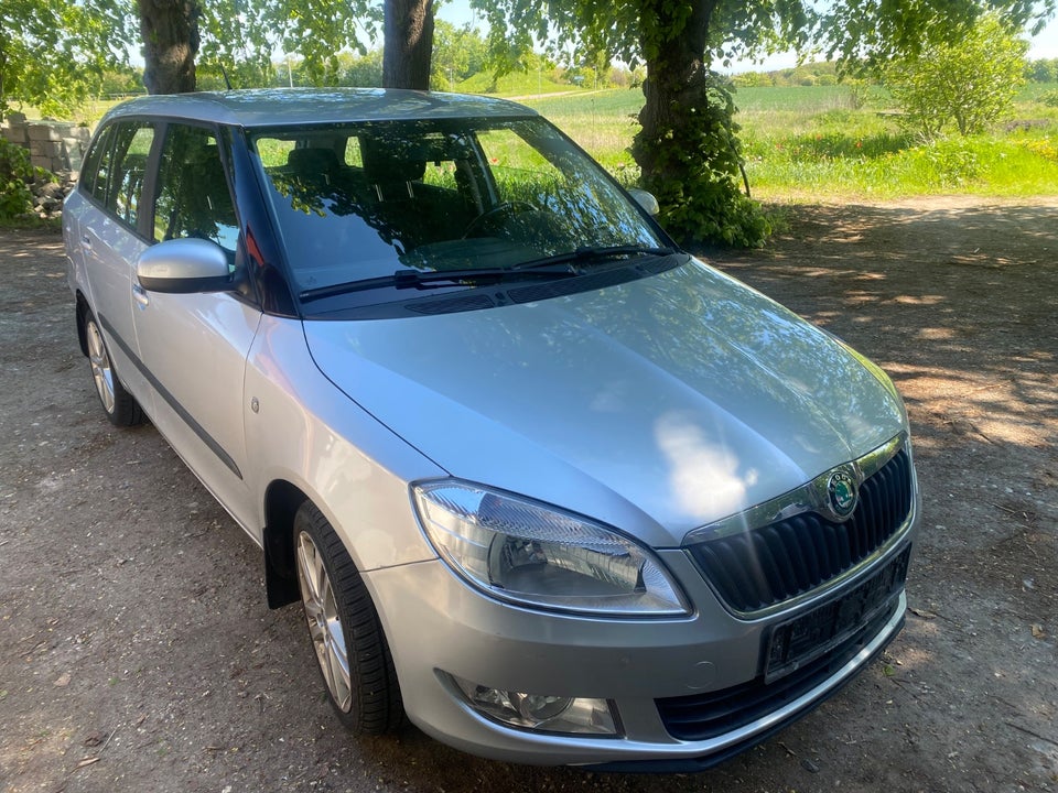 Skoda Fabia 1,2 TSi 105 Ambiente Combi DSG 5d