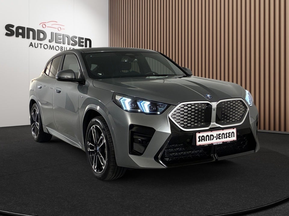 BMW iX2 xDrive30 M-Sport 5d