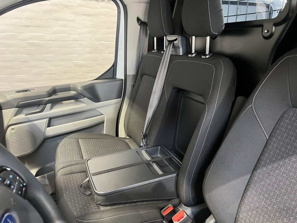 Ford Transit Custom 320 L2 2,0 EcoBlue Trend aut.