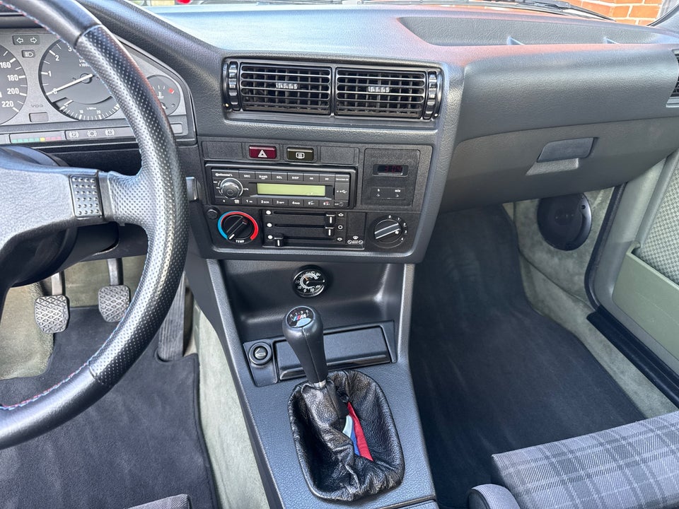 BMW 320i 2,0 2d