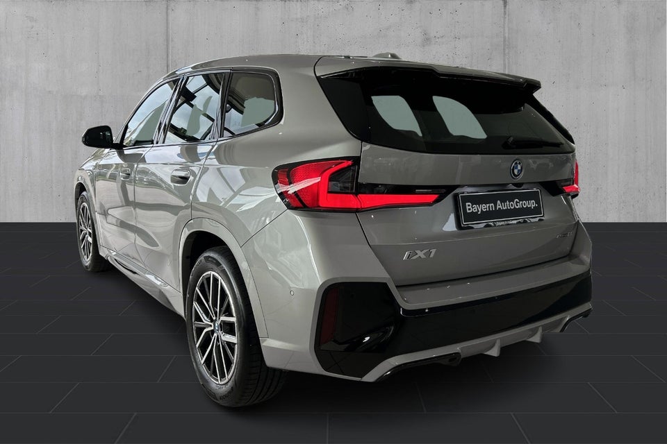BMW iX1 eDrive20 M-Sport 5d