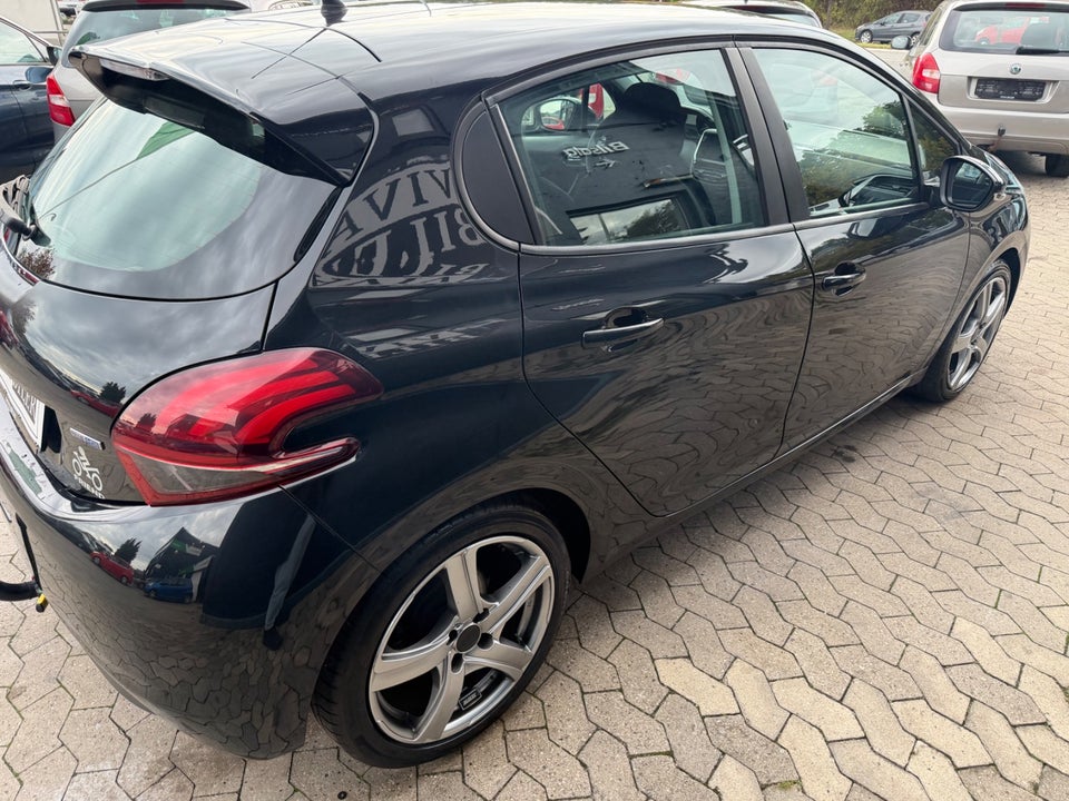Peugeot 208 1,6 BlueHDi 75 Active 5d