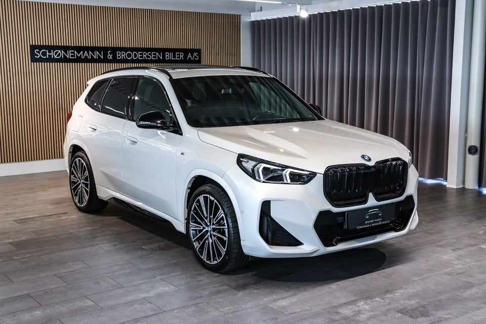 BMW iX1 xDrive30 M-Sport Premium 5d