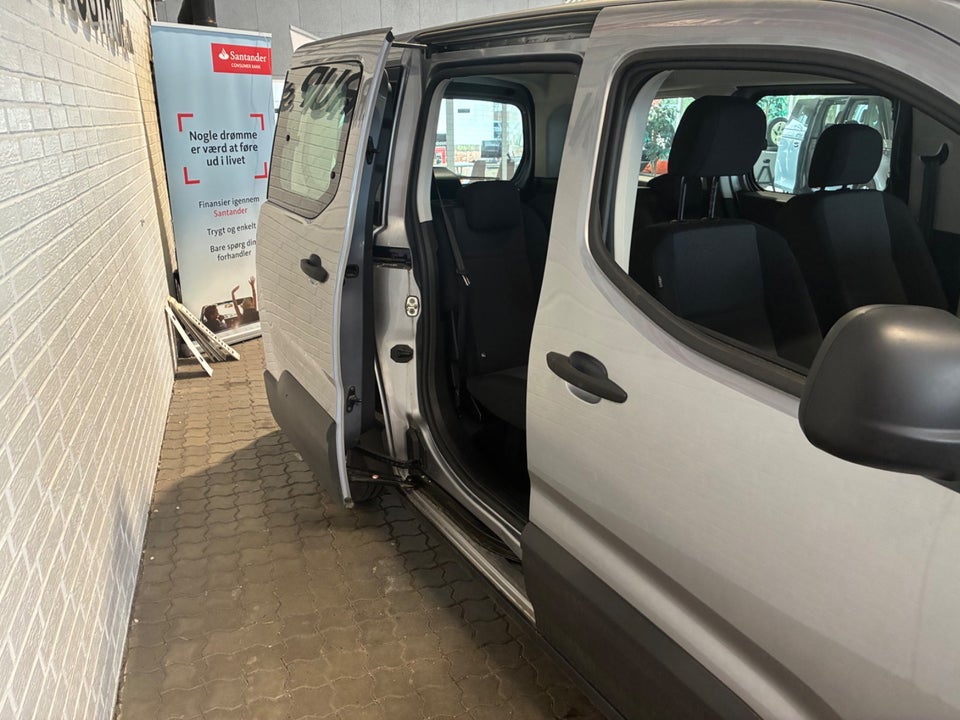 Peugeot e-Rifter 50 Active Pack L2 5d