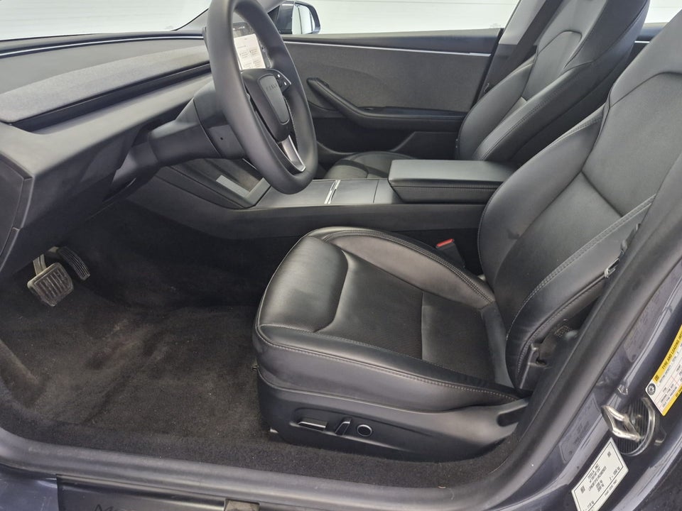 Tesla Model 3 RWD 4d