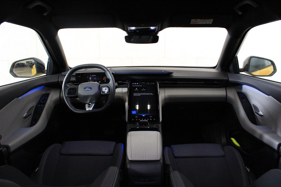 Ford Capri 84 Premium Extended Range AWD 5d