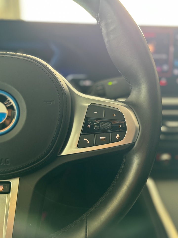 BMW i4 eDrive40 Fully Charged M-Sport 5d