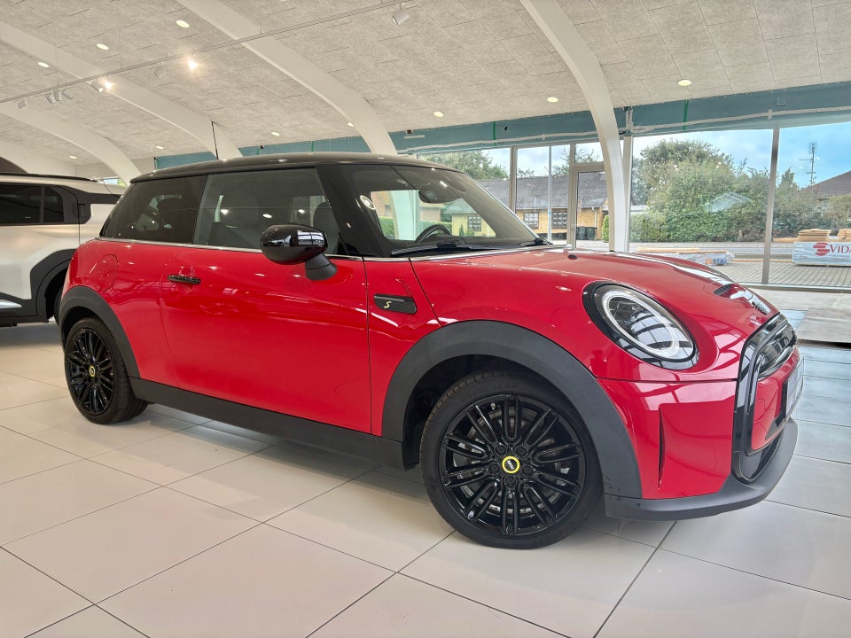 MINI Cooper SE Essential 3d