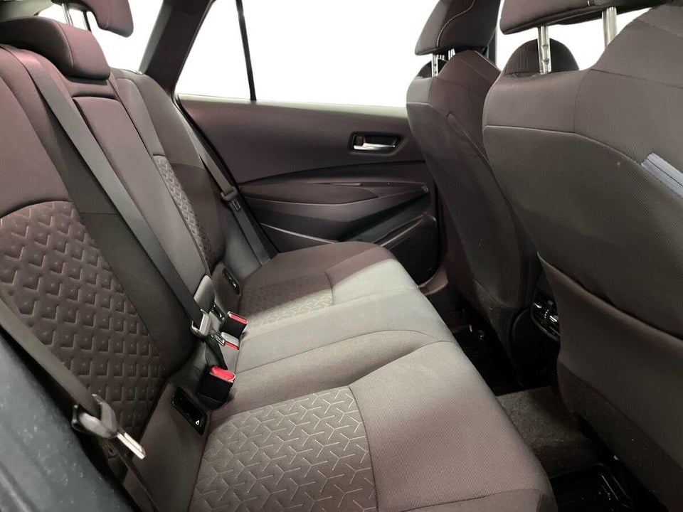 Toyota Corolla 1,8 Hybrid H3 MDS 5d