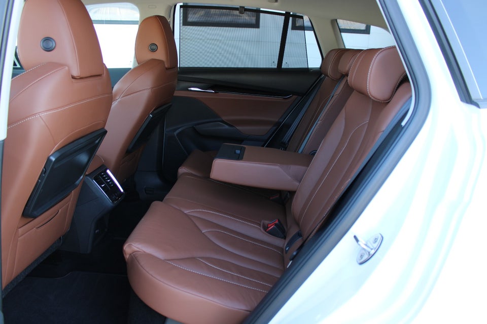 Skoda Enyaq 60 iV ecoSuite 5d