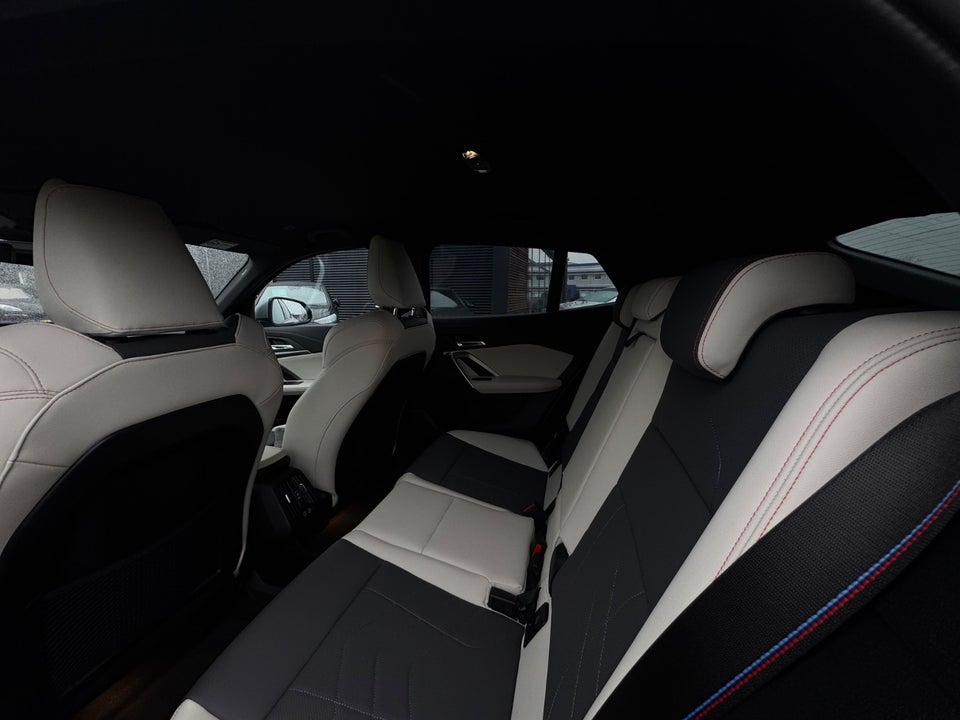 BMW iX2 eDrive20 M-Sport 5d