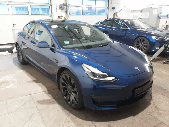 Tesla Model 3 Performance AWD 4d