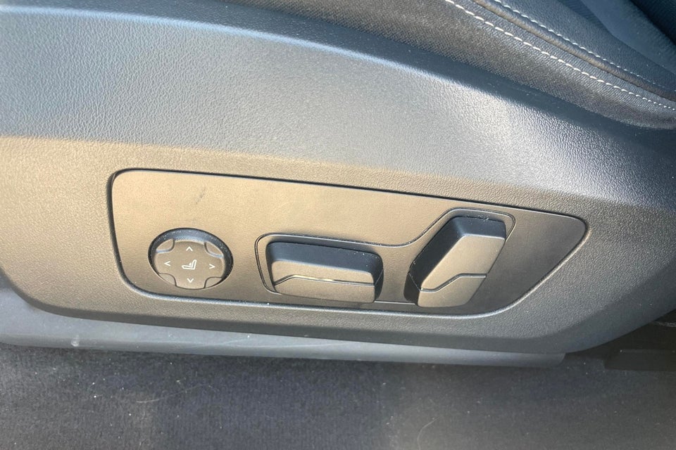BMW iX1 xDrive30 Fully Charged M-Sport 5d