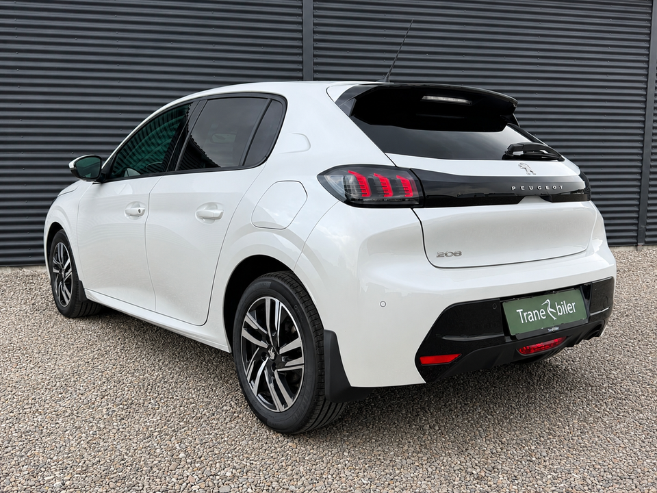 Peugeot 208 1,2 PureTech 100 Allure Sky 5d