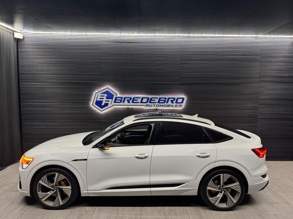 Audi e-tron 55 S-line Sportback quattro 5d