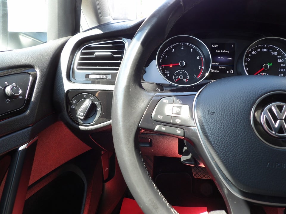 VW Golf VII 1,5 TSi 150 Highline Variant 5d