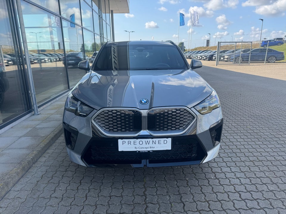 BMW iX2 eDrive20 Fully Charged M-Sport 5d