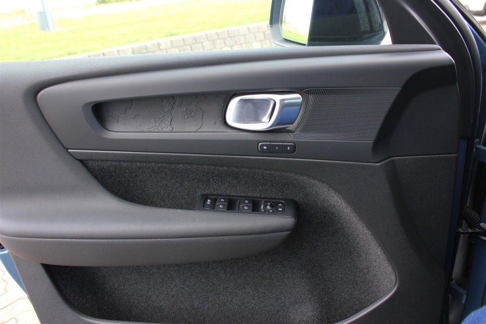 Volvo XC40 ReCharge Twin Plus 5d