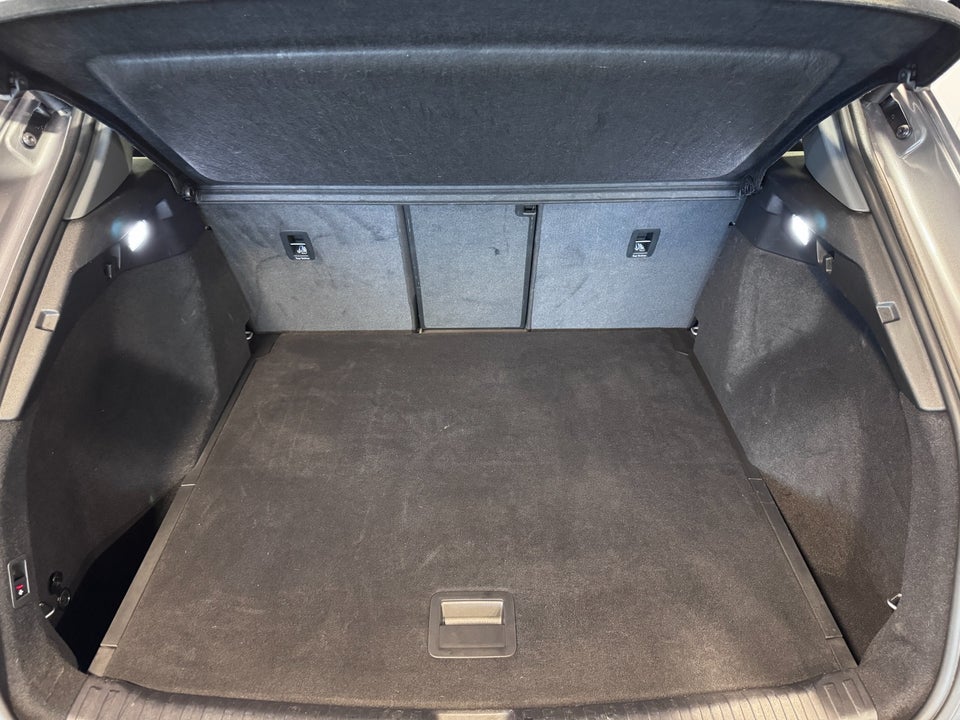 Audi Q4 e-tron 40 Advanced 5d