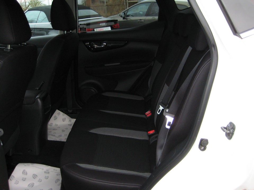 Nissan Qashqai 1,2 Dig-T 115 N-Connecta 5d