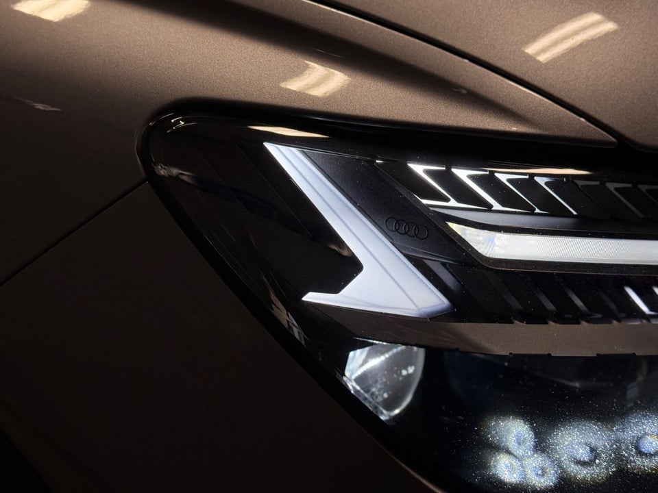 Audi Q4 e-tron 40 S-line 5d