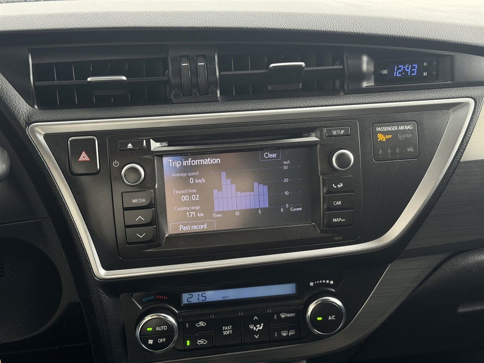 Toyota Auris 1,6 T2 Touring Sports 5d