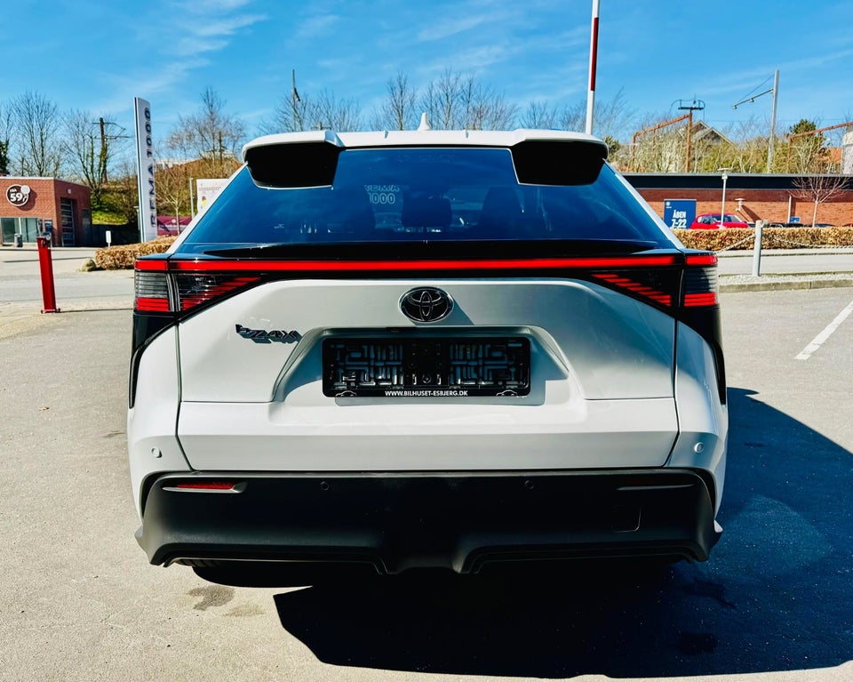 Toyota bZ4X Active 5d