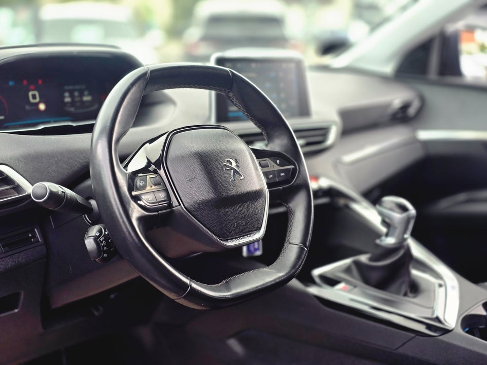Peugeot 3008 2,0 BlueHDi 150 Allure 5d