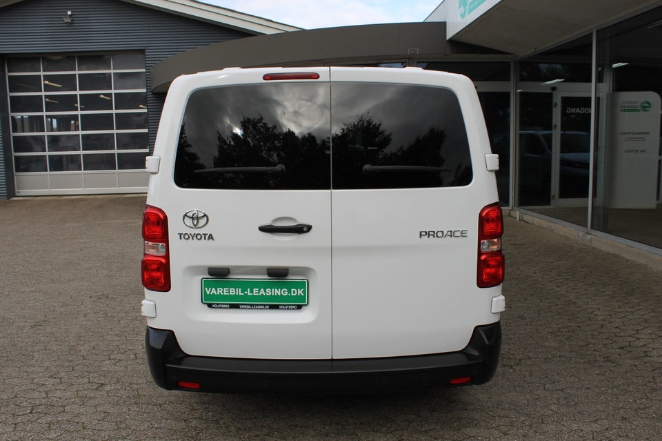Toyota ProAce Verso 1,5 D 120 Long Combi 9prs 5d