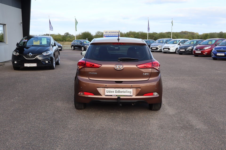 Hyundai i20 1,25 Premium 5d