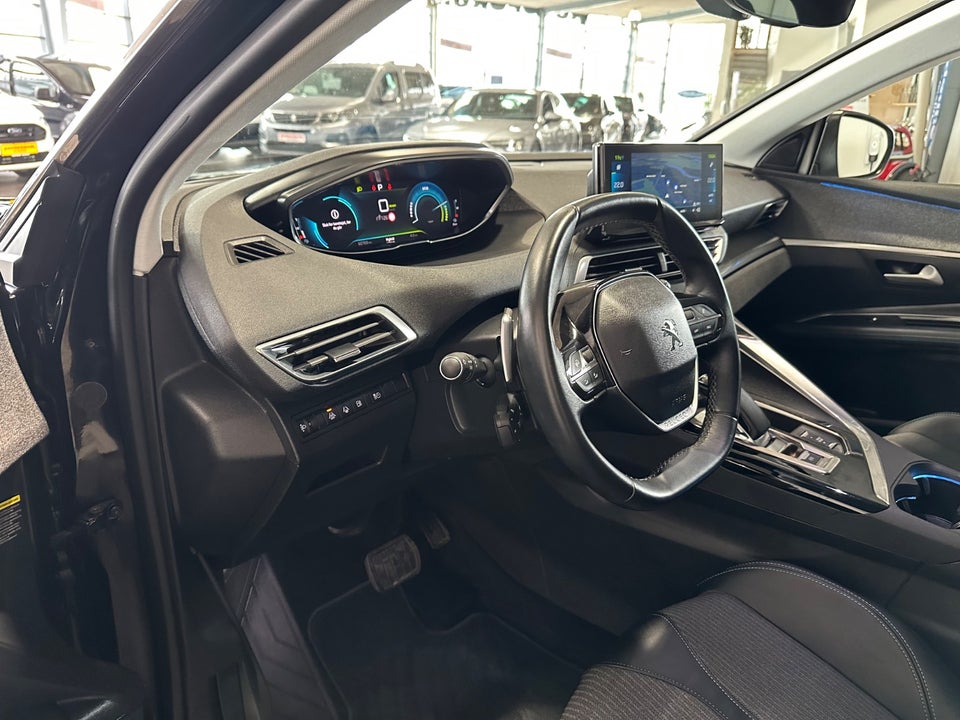 Peugeot 3008 1,6 Hybrid Allure Pack EAT8 Van 5d