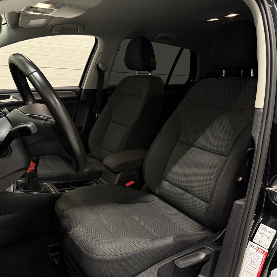 VW Golf VII 1,6 TDi 105 Comfortline BMT 5d