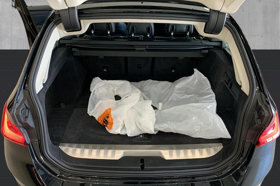 BMW 330e 2,0 Touring Sport Line aut. 5d