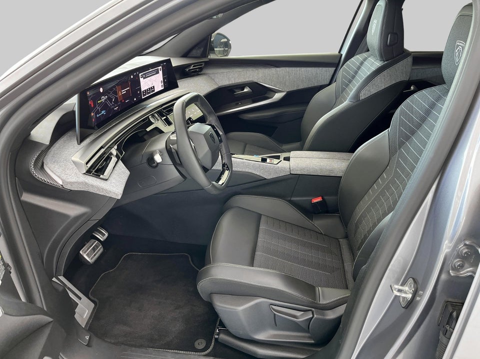 Peugeot e-5008 77 GT 7prs 5d