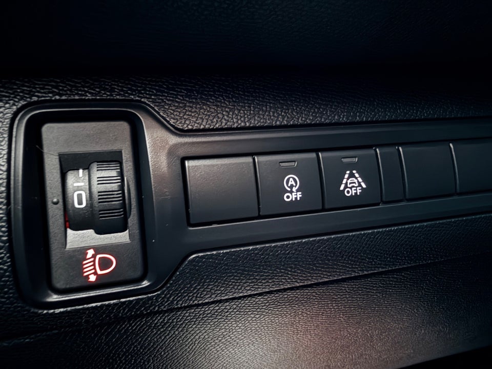 Peugeot 308 1,5 BlueHDi 130 Allure Grand 5d