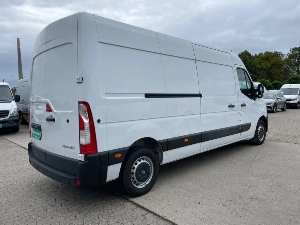 Renault Master IV T35 2,3 dCi 150 L3H2 Kassevogn