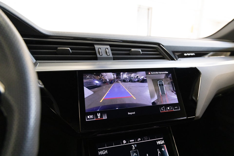 Audi e-tron 55 S-line quattro 5d