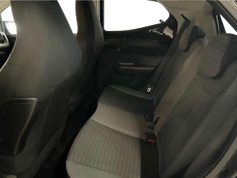 Toyota Aygo 1,0 VVT-i x-pression 5d