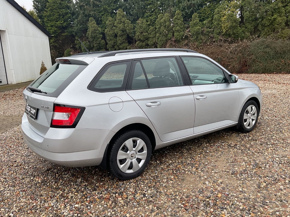 Skoda Fabia 1,0 TSi 110 Ambition Combi DSG 5d