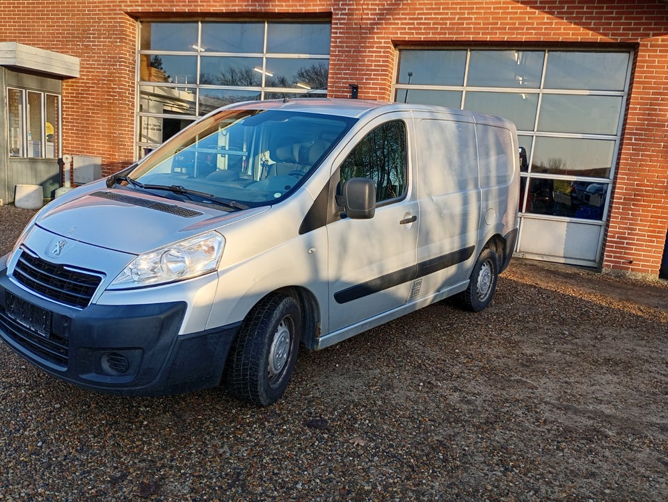Peugeot Expert 2,0 HDi 128 L1H1 Van 5d