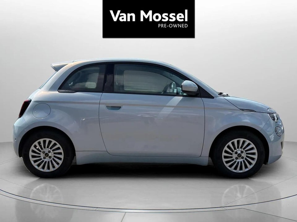 Fiat 500e 42 Icon 3d