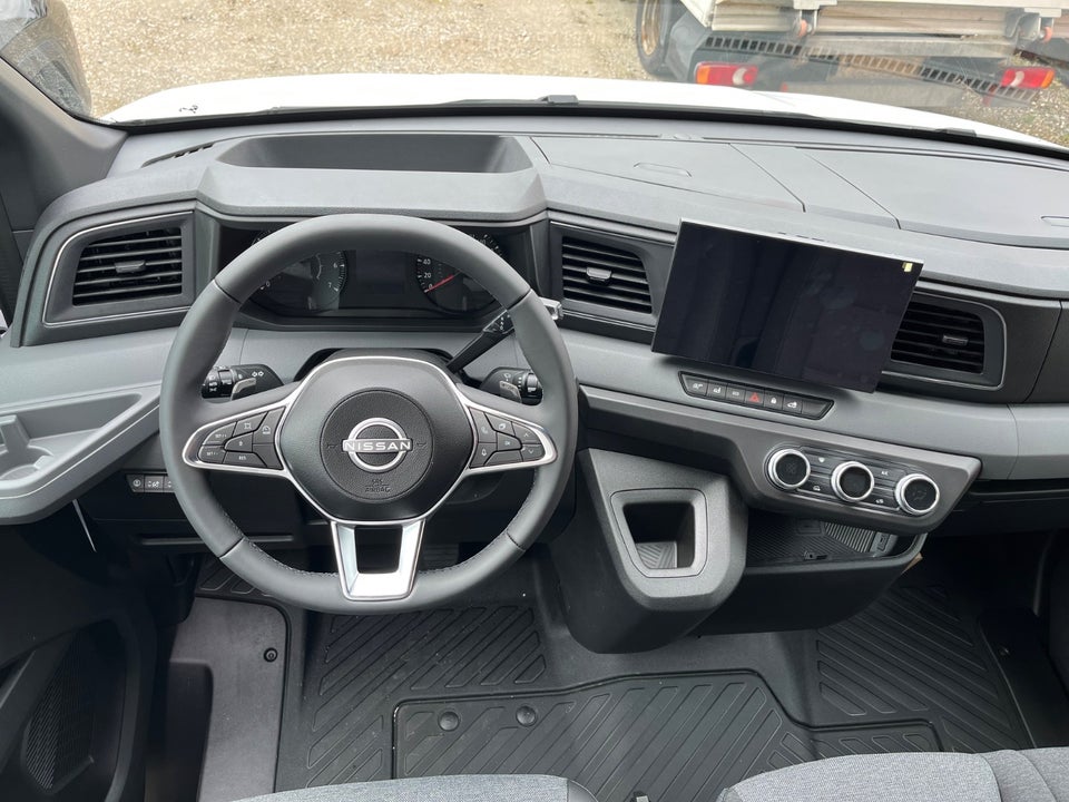 Nissan Interstar 2,0 dCi 170 L3H2 Tekna aut. Van